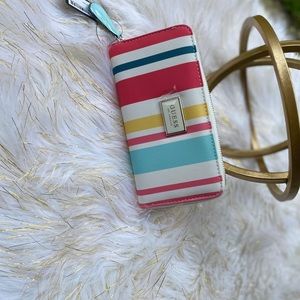 guess wallet